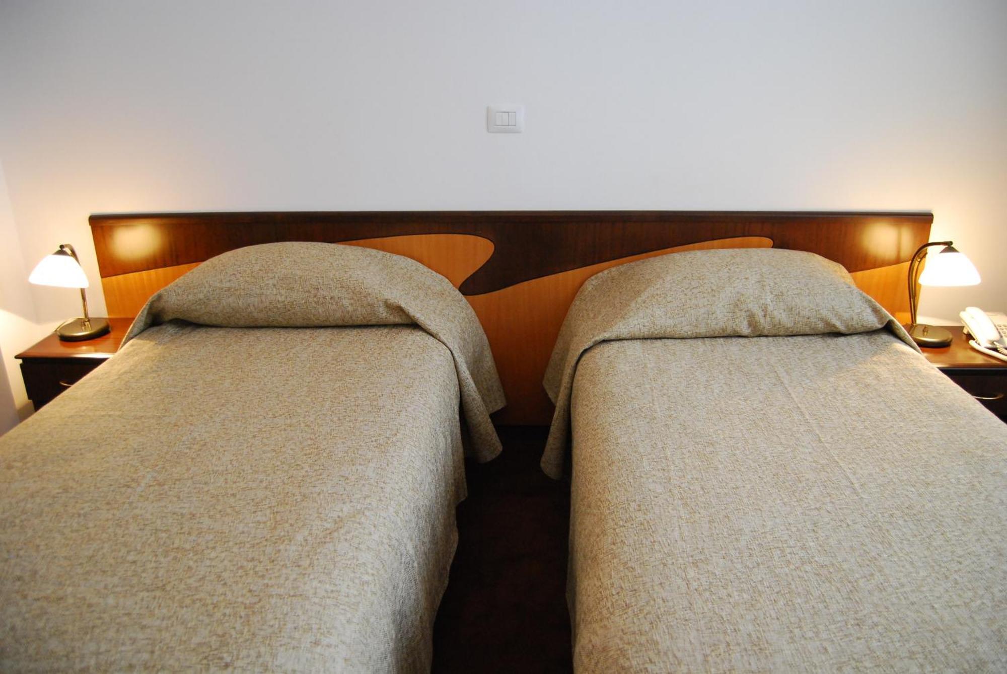 קונסטנצה Hotel Maria מראה חיצוני תמונה